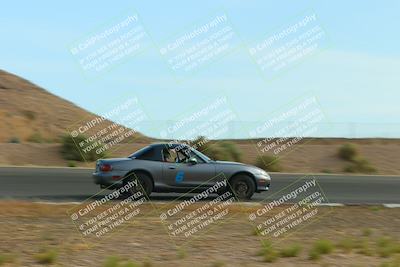 media/Jun-01-2025-CalClub SCCA (Sun) [[eae223c5dd]]/Group 1/Track Event 5/